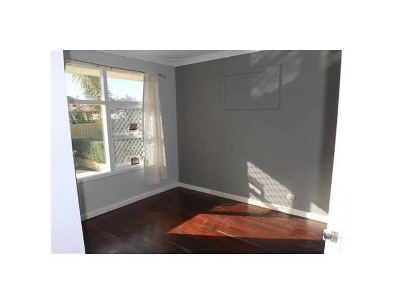 10 Leo Place, Rockingham WA 6168