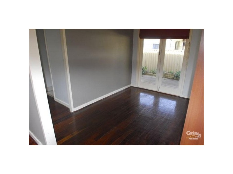 10 Leo Place, Rockingham WA 6168