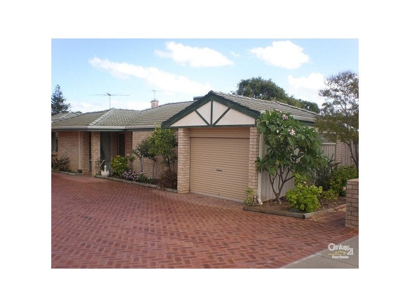 1/67 Parkin Street, Rockingham WA 6168