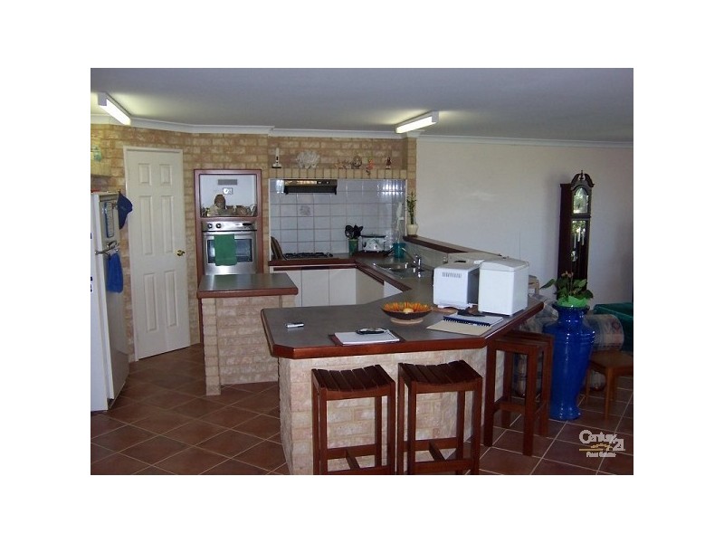 8 Cardiff Place, Warnbro WA 6169