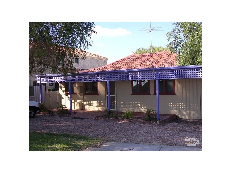 18 Hymus Street, Rockingham WA 6168