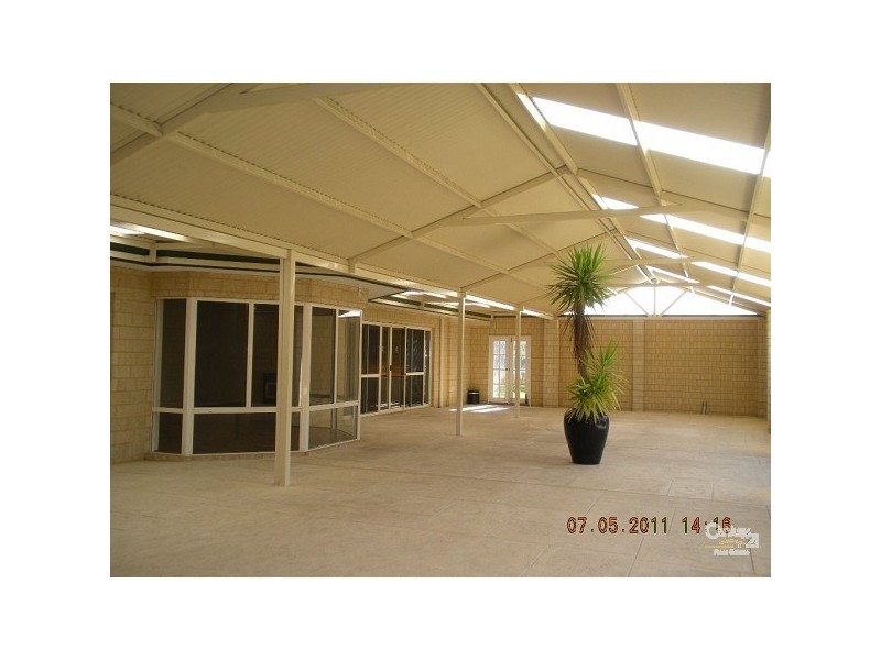 74 Ukich Place, Baldivis WA 6171