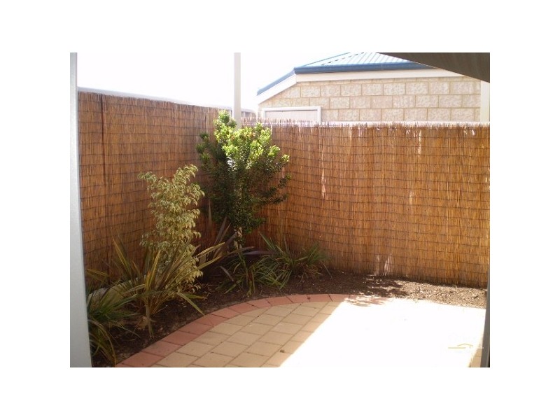 2/66 Parkin Street, Rockingham WA 6168