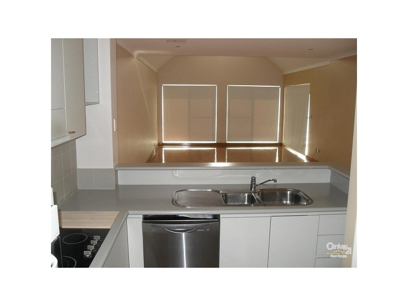 5/1 Railway Terrace, Rockingham WA 6168