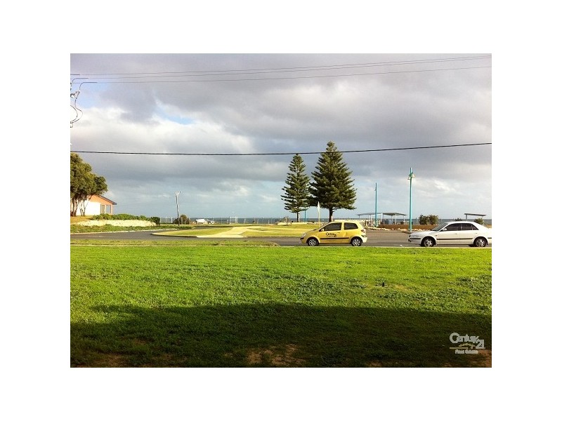 8/436 Safety Bay Road, Waikiki WA 6169