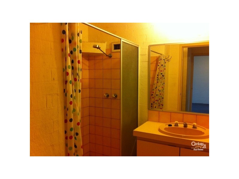 8/436 Safety Bay Road, Waikiki WA 6169