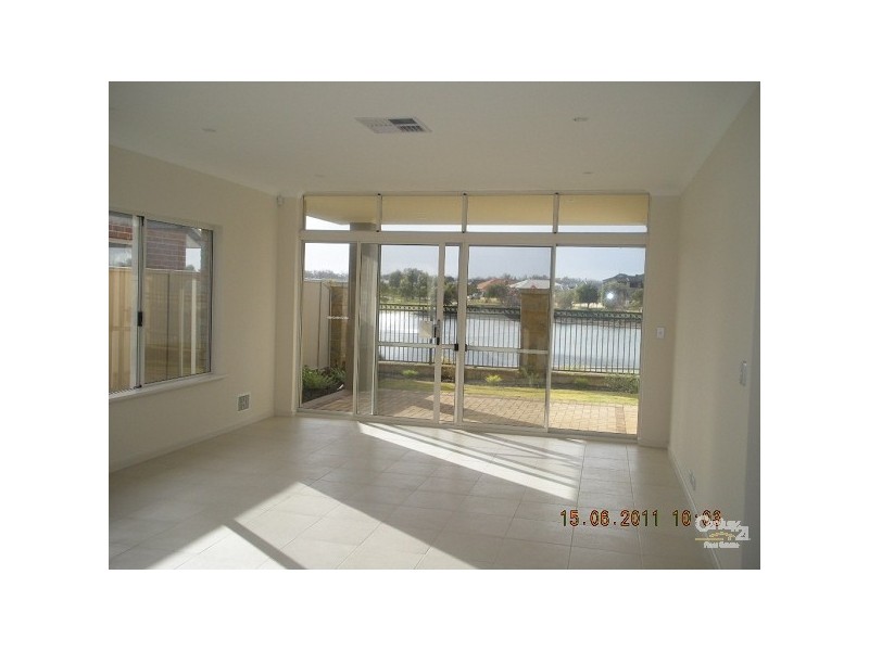 23 Coniston Bend, Waikiki WA 6169
