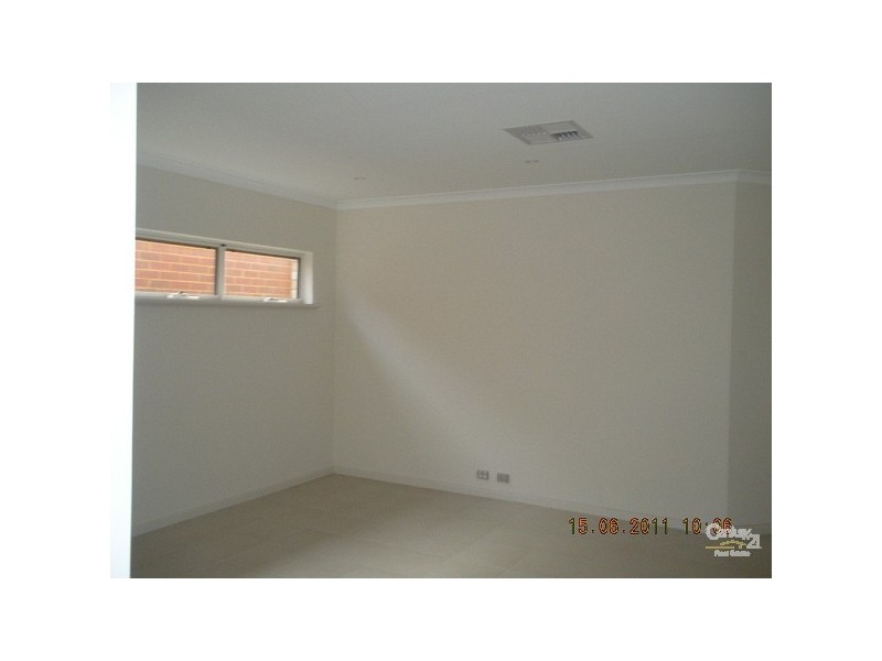 23 Coniston Bend, Waikiki WA 6169