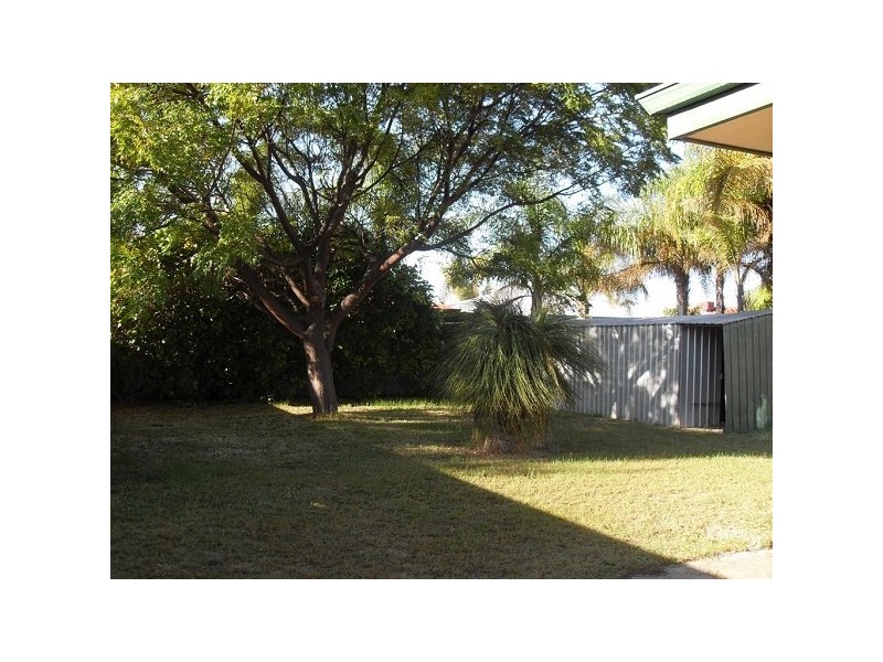 12 Bernier Close, Waikiki WA 6169