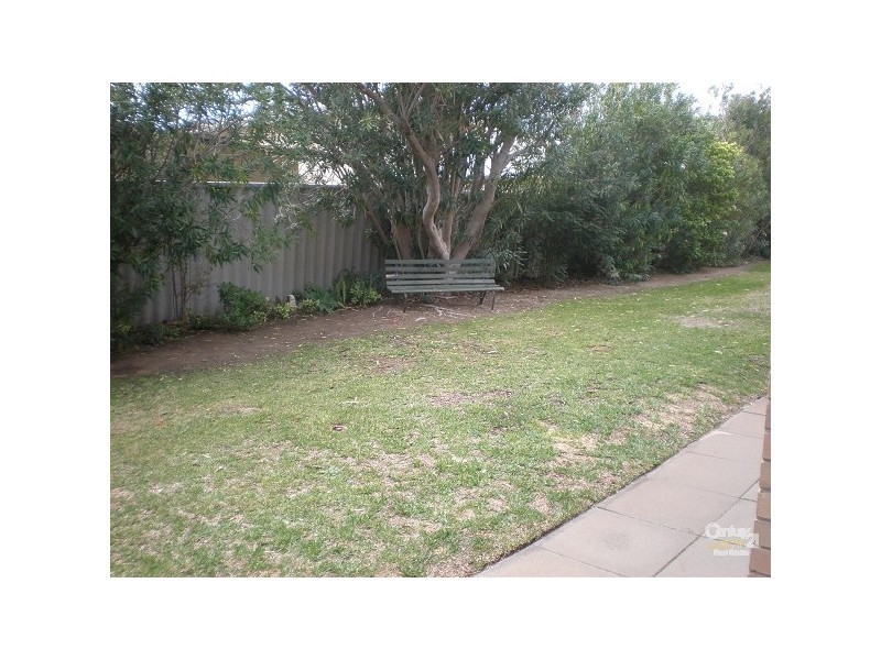2/60 Gloucester Crescent, Shoalwater WA 6169