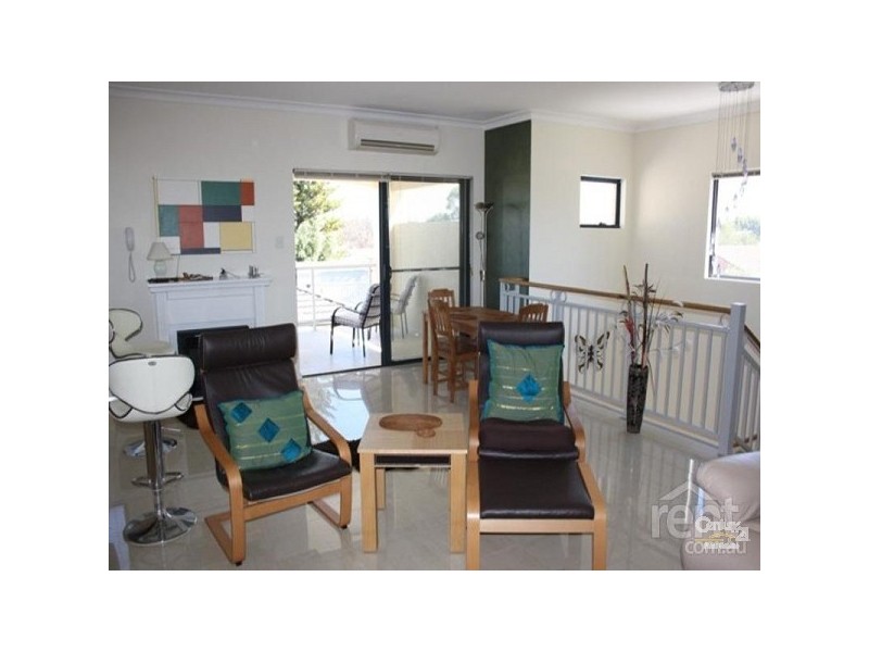 4/138 Lewington Street, Rockingham WA 6168