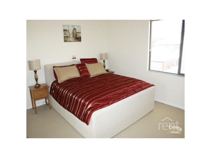 4/138 Lewington Street, Rockingham WA 6168