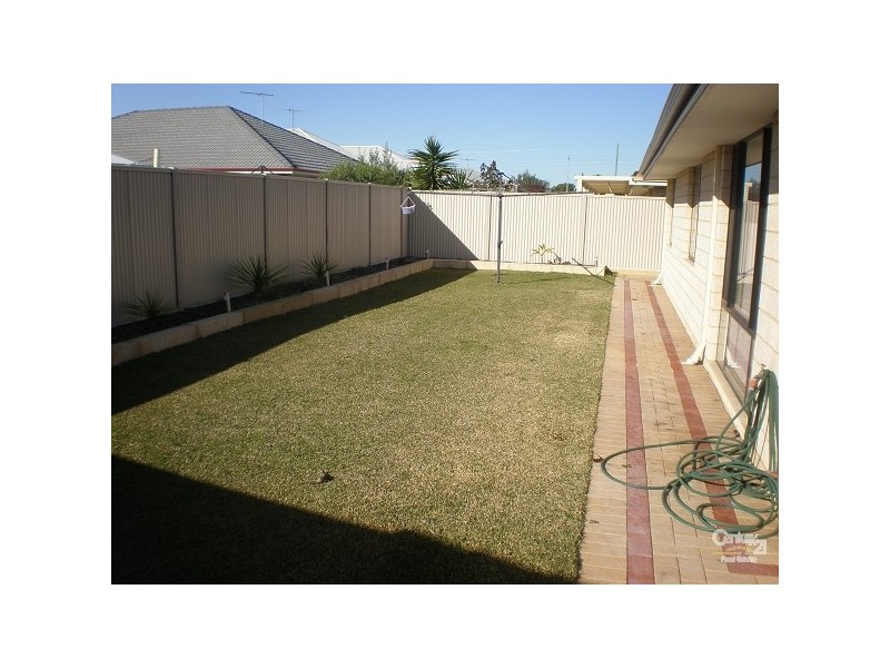 13 Ambleside Parade, Waikiki WA 6169