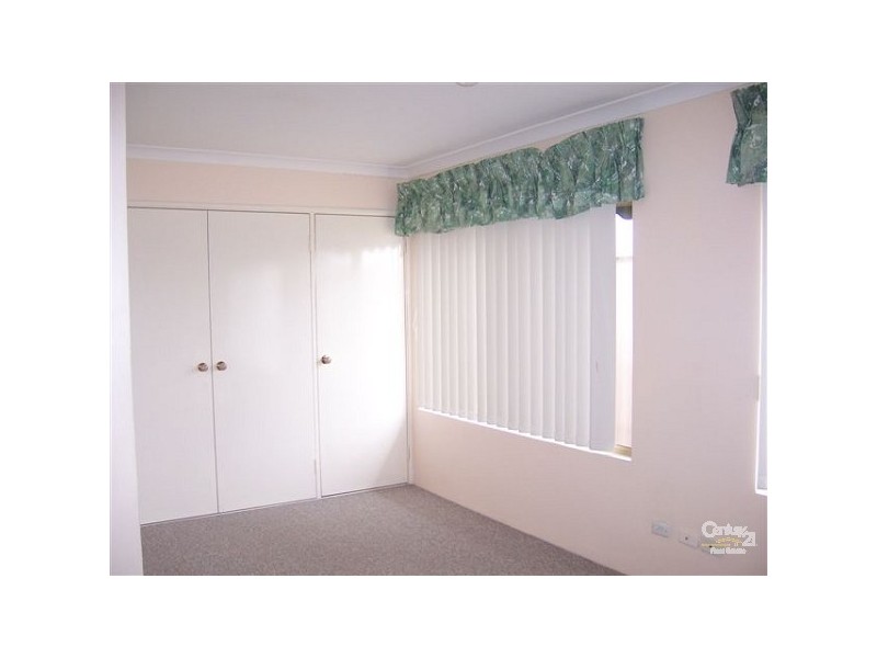 16 Nightingale Way, Warnbro WA 6169