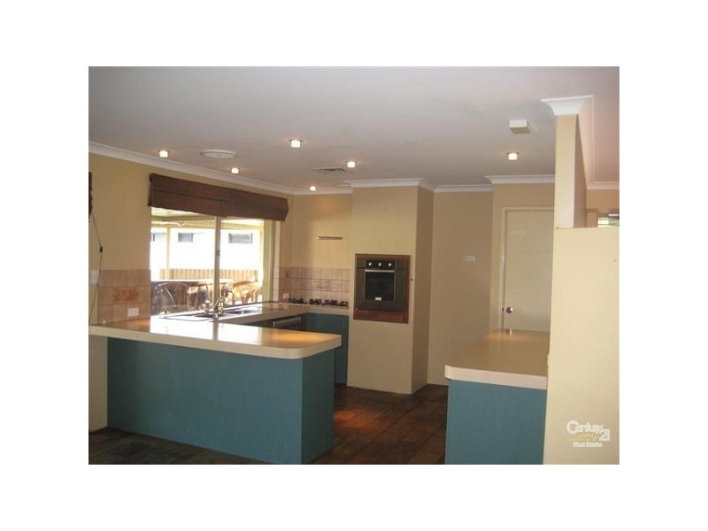 3 Duncraig Court, Cooloongup WA 6168