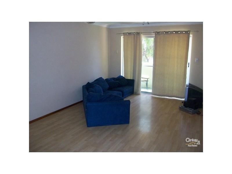 25/4 Minchinson Street, Shoalwater WA 6169