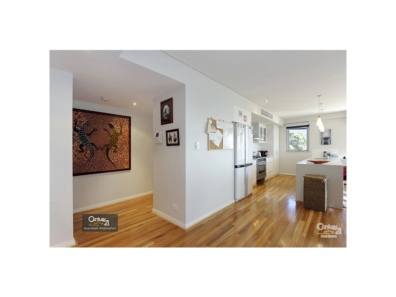 12/61 Rockingham Beach Road, Rockingham WA 6168