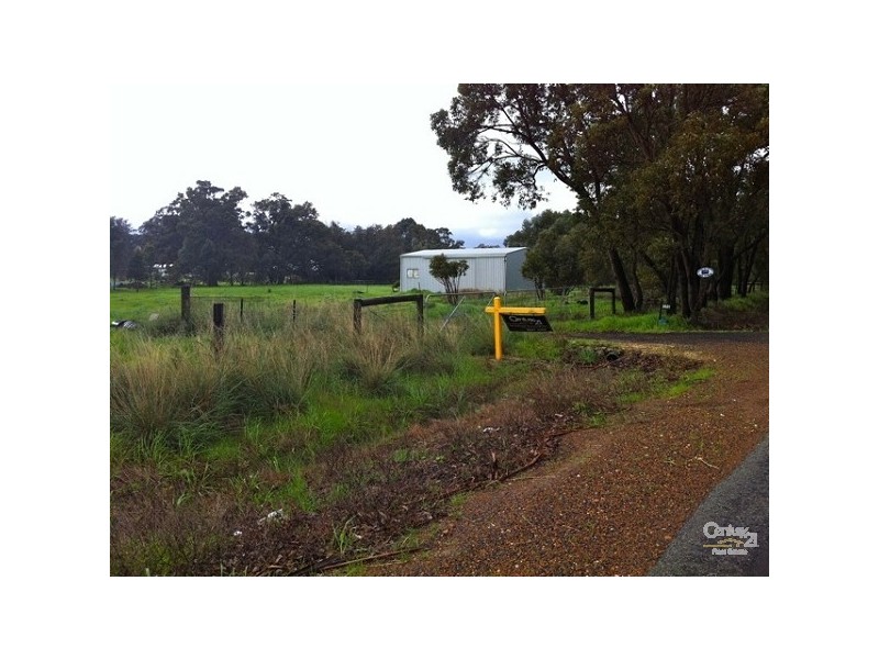 2021 Lakes Road, North Dandalup WA 6207