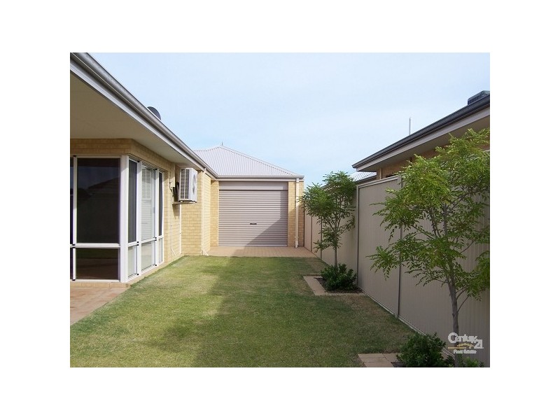 142 Harrington Waters Drive, Waikiki WA 6169