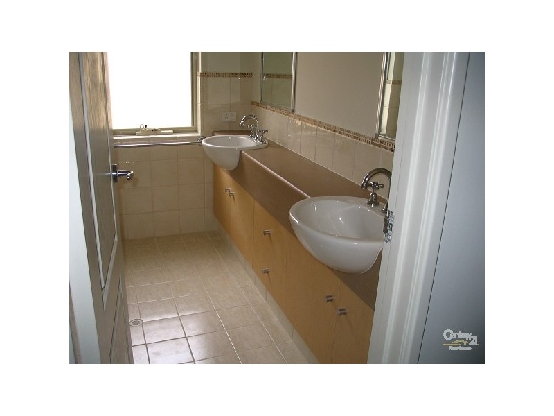 12 Weld Street, Rockingham WA 6168