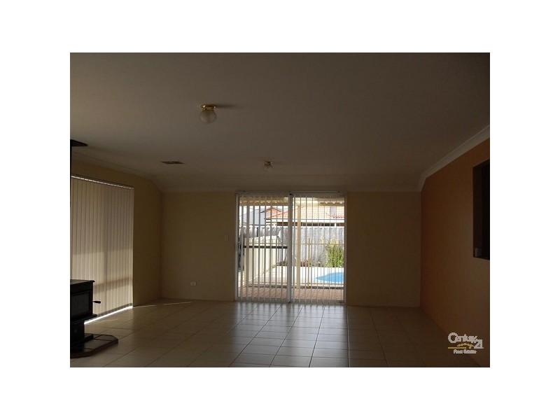 13 Pimento Circle, Port Kennedy WA 6172