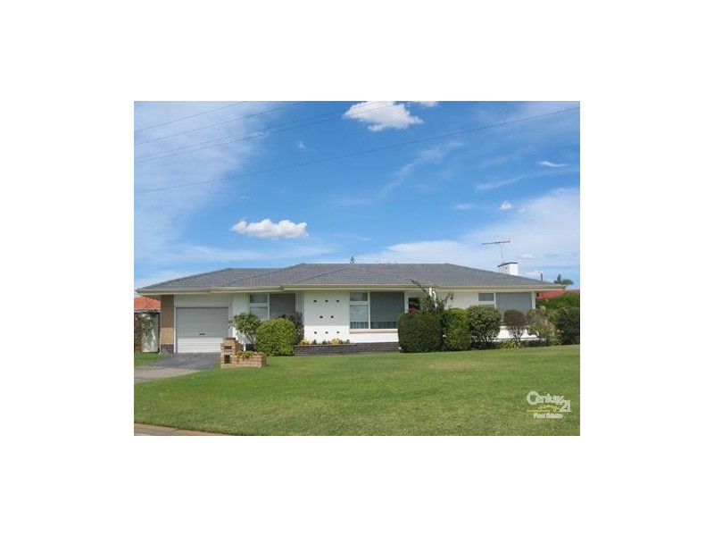 14 Dolphin Road, Safety Bay WA 6169