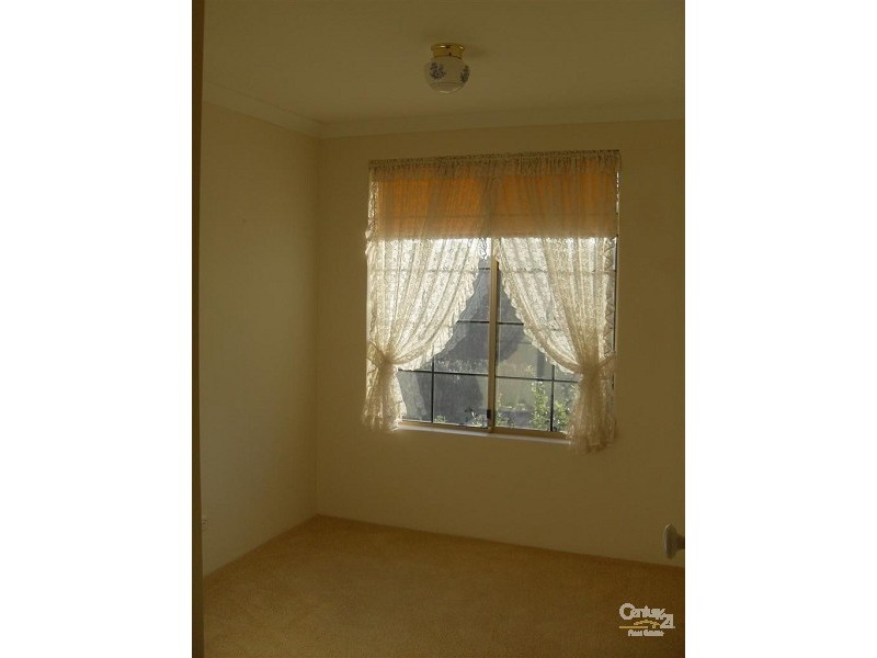 25 Shelton Street, Waikiki WA 6169