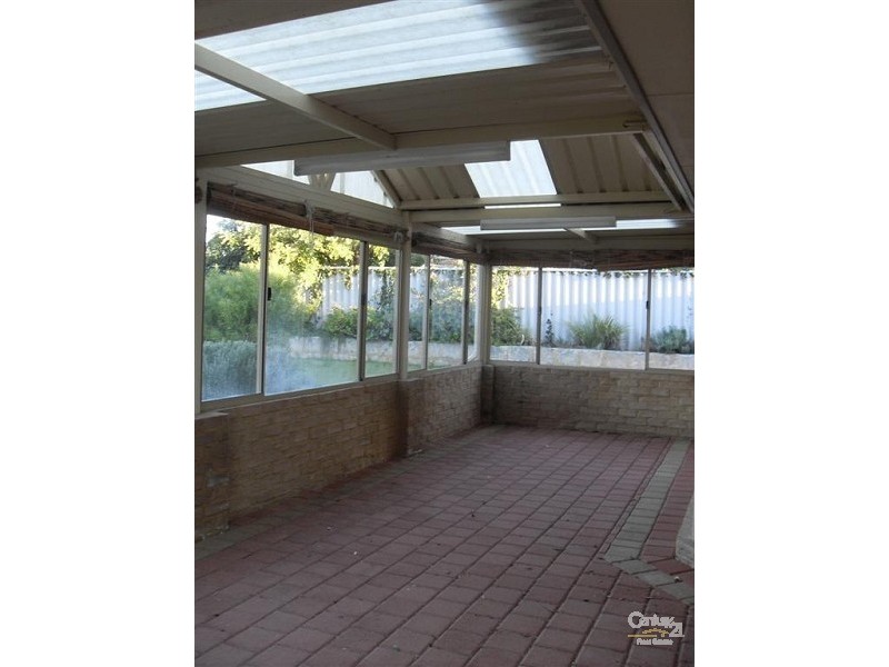 25 Shelton Street, Waikiki WA 6169