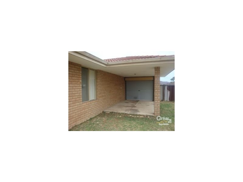 8 Fox Close, Waikiki WA 6169