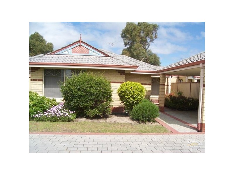 2/4 Marlo Place, Waikiki WA 6169