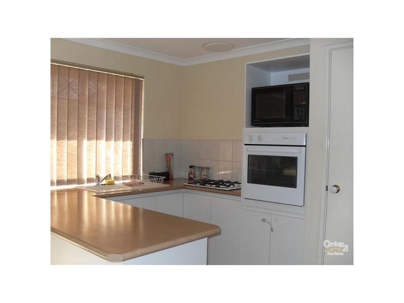 2/4 Marlo Place, Waikiki WA 6169