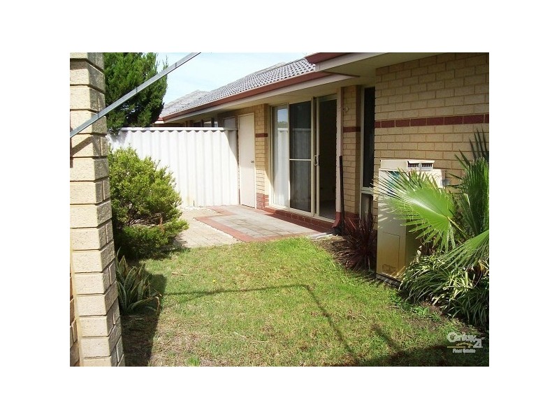 2/4 Marlo Place, Waikiki WA 6169