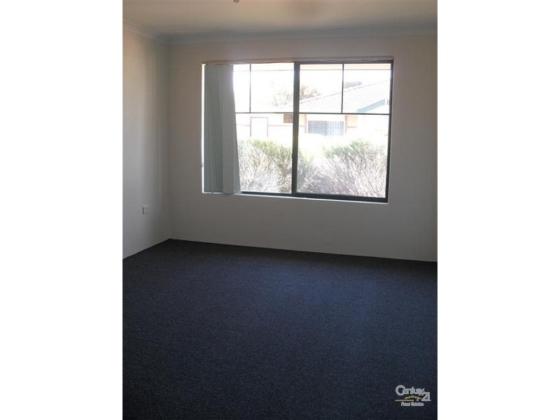 10/6 Elanora Drive, Cooloongup WA 6168