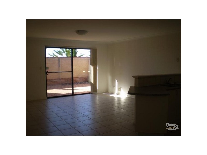 3/21 La Manche Avenue, Port Kennedy WA 6172