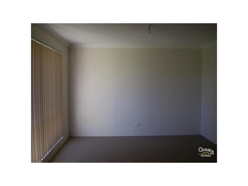 10 Narbonne Gardens, Port Kennedy WA 6172