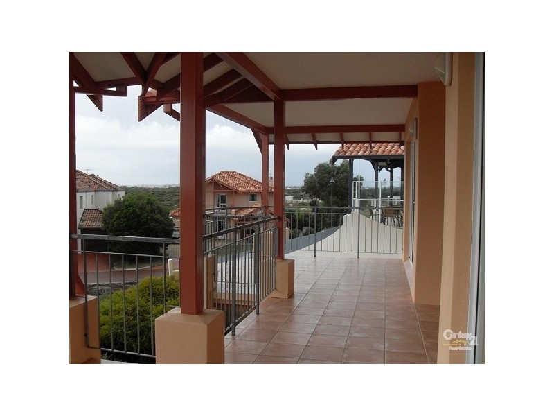 4 Wave Cove, Port Kennedy WA 6172