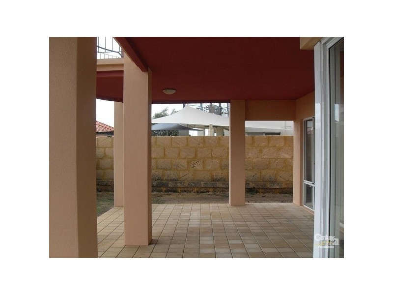 4 Wave Cove, Port Kennedy WA 6172