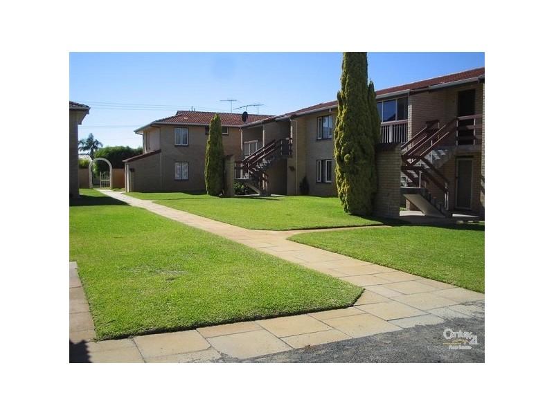 3/5 Carlisle Street, Shoalwater WA 6169