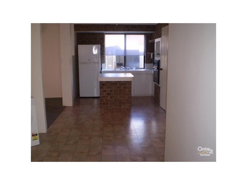 42 Kurrajong Road, Safety Bay WA 6169