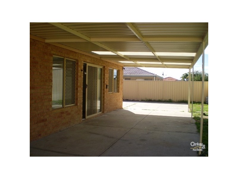 32 Colville Street, Waikiki WA 6169