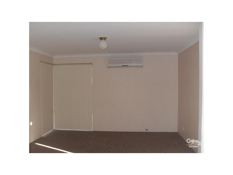 4 Macau Place, Warnbro WA 6169