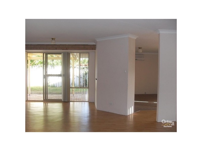 4 Macau Place, Warnbro WA 6169