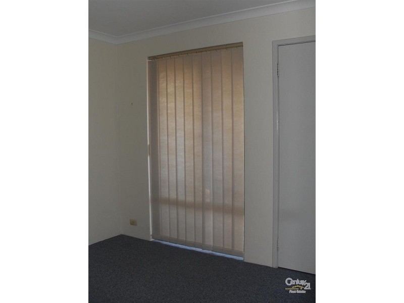 4 Macau Place, Warnbro WA 6169