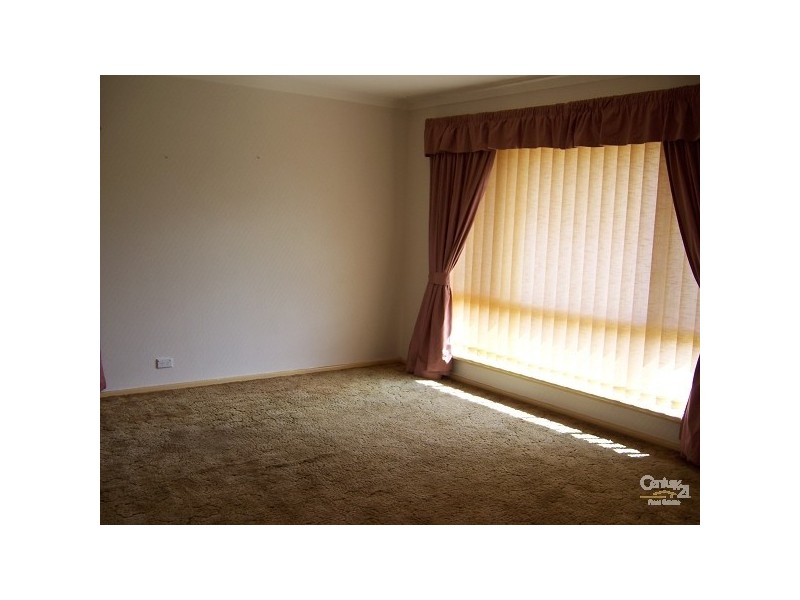 101 Malibu Road, Safety Bay WA 6169