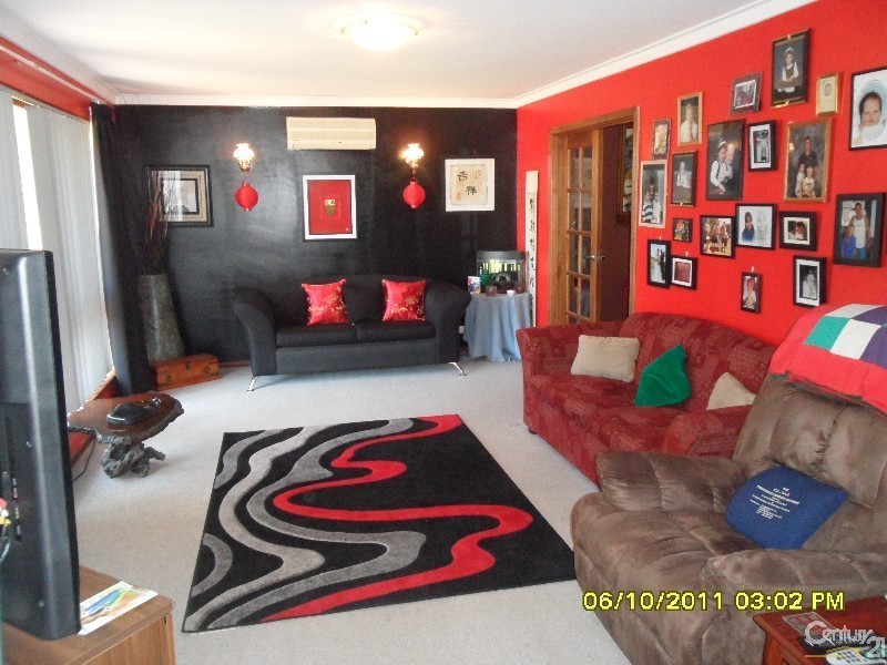 107 Rae Road, Safety Bay WA 6169