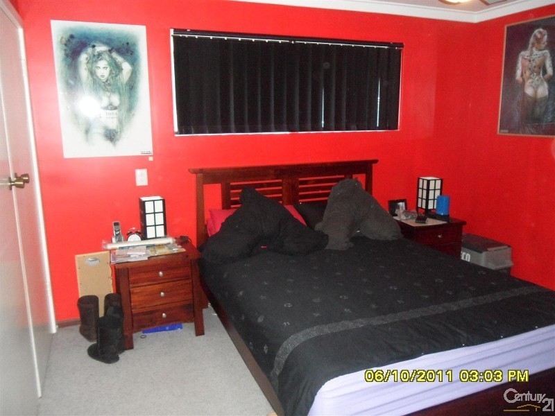 107 Rae Road, Safety Bay WA 6169