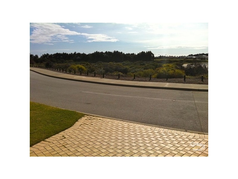 3 Berryessa Parkway, Secret Harbour WA 6173