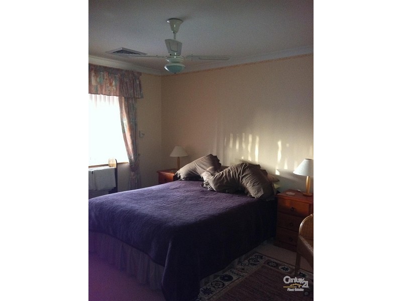 11 Bonnydoon Court, Cooloongup WA 6168