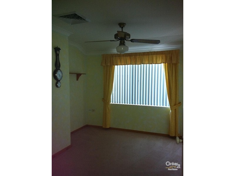 11 Bonnydoon Court, Cooloongup WA 6168