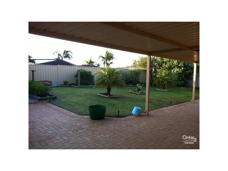 11 Bonnydoon Court, Cooloongup WA 6168